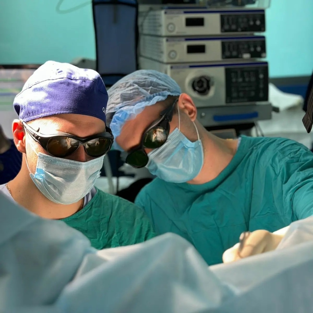 лекция ведущего специалиста по лечению геморроя лазером